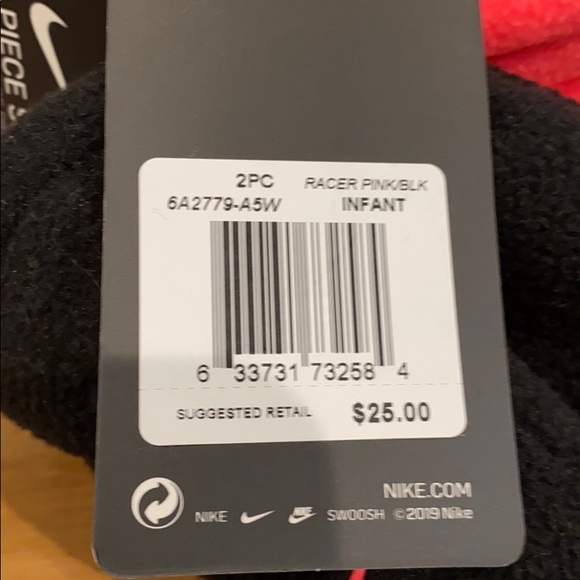 NEW Nike Infant Fleece Hat & Mitten Set - Picture 5 of 5